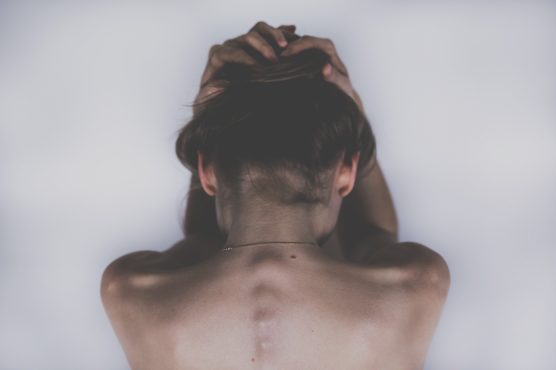 Mujer triste con depresión